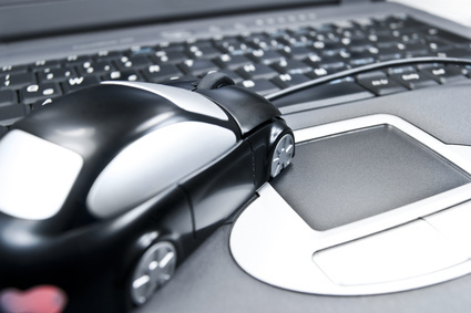 Autoversicherung: Preiserhöhungen sehr wahrscheinlich - auto autoindustrie business computer entwicklung fortschritt hintergrund industrie it kfz konzept laptop maus nahaufnahme notebook pkw presse recherche technik technisch touchpad untersuchung.