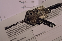 Moneyfix - Mietkaution - Mietvertrag, Umzug, Miete, Vermieter, Mieter, Wohnungsschlüssel.