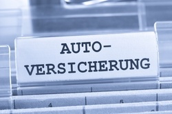 Notwendige Versicherungen für Gebrauchtwagen - abschleppdienst angebot auszahlung auto autounfall autoversicherung beratung betreuung blau blechschaden consultant fahrer finanzen gefahr geld glasschaden gutachten gutachter kartei kfz konsultation management notfall ordner ordnung pannendienst pkw prämie schaden schutz sicherheit tasche termin totalschaden unfall unfallwagen unglück verkehrsunfall versicherung.